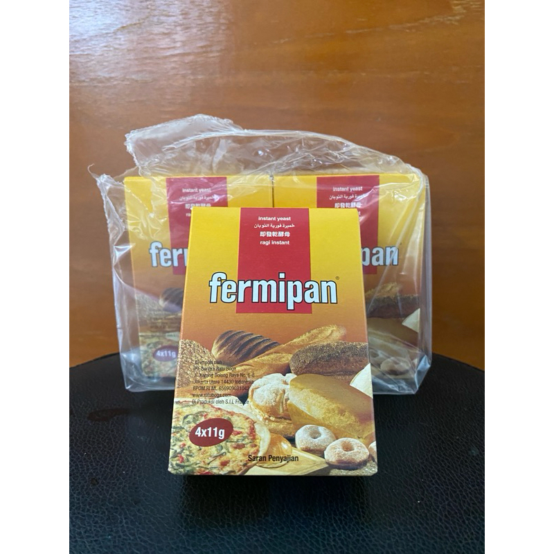 

3/3 Fermipan Ragi Instant isi 4x11gr (Pengembang Kue)