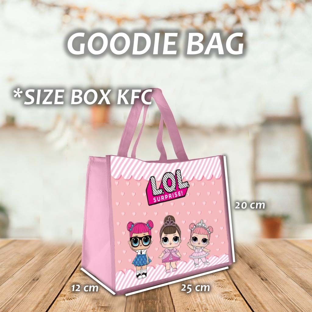 

Tas Ultah motif LOL Goodie Bag Souvenir Ulang Tahun Aqiqah Nama Foto Kartun Anak Lucu kode # 1