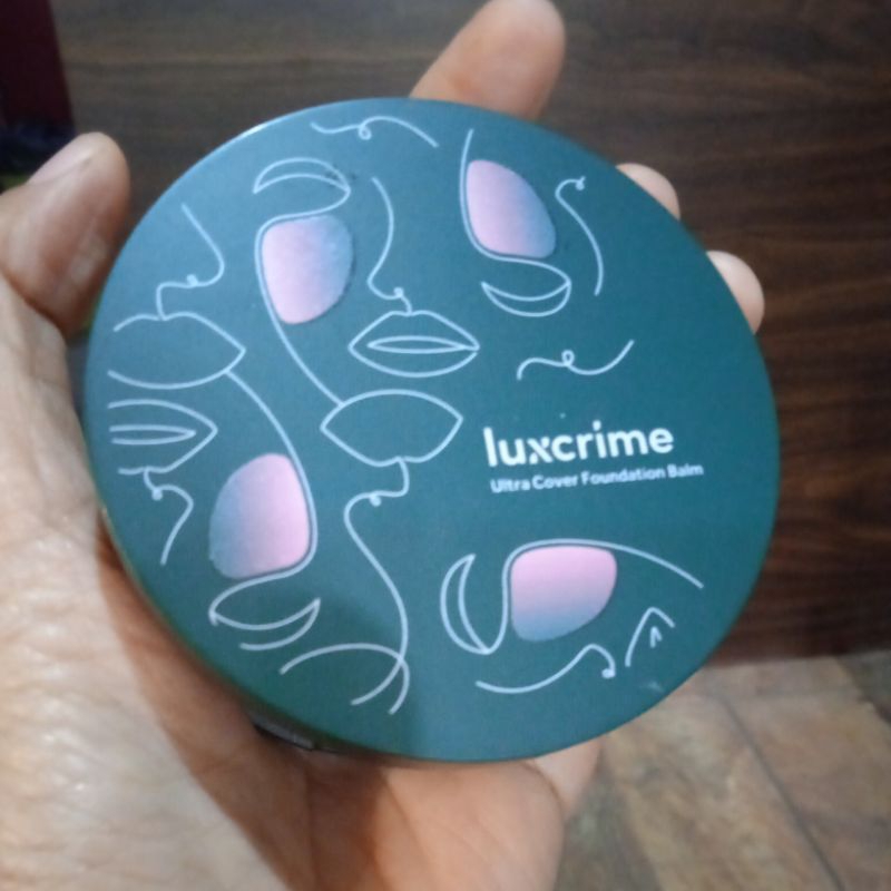 luxcrime foundation balm banana split