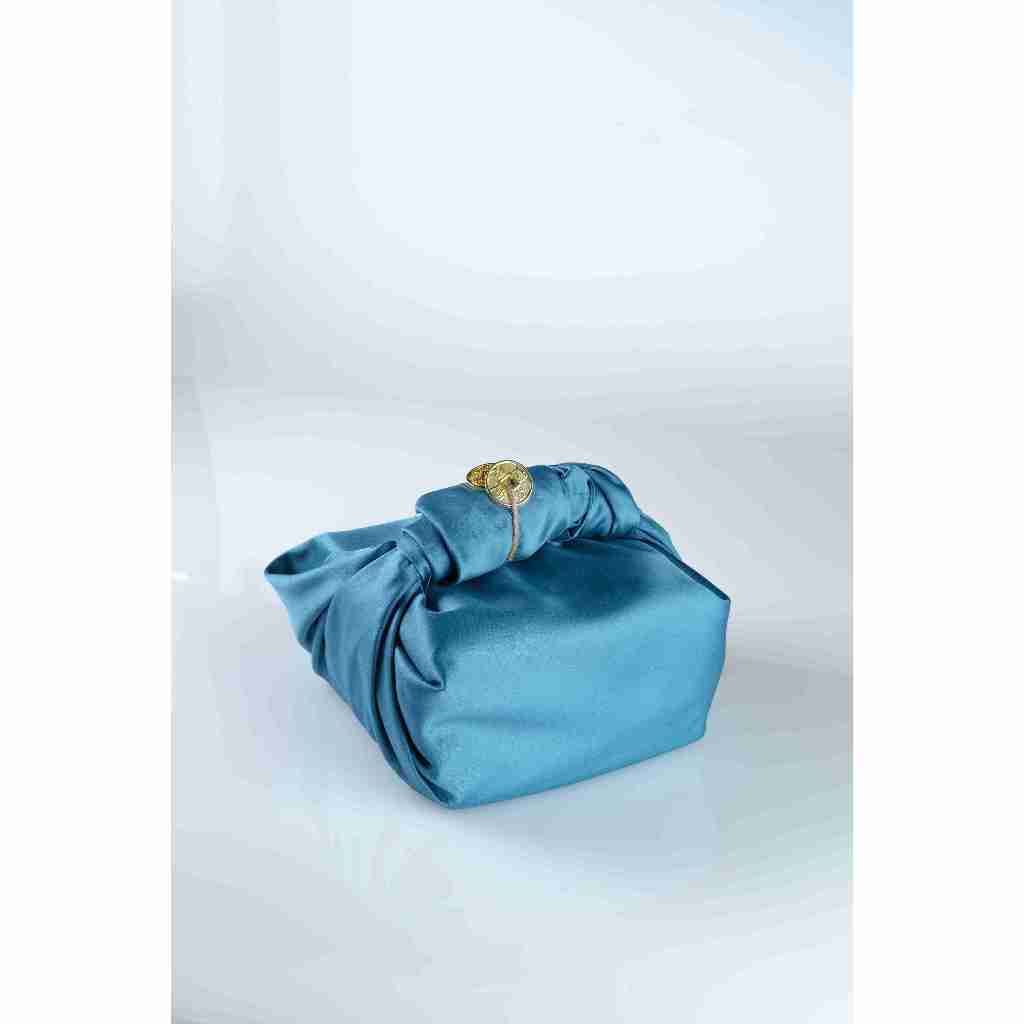 

NYONYA WALET - Bird Nest - Signature Wrap Edition