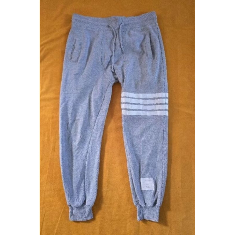 JOgger Thom Browne Second