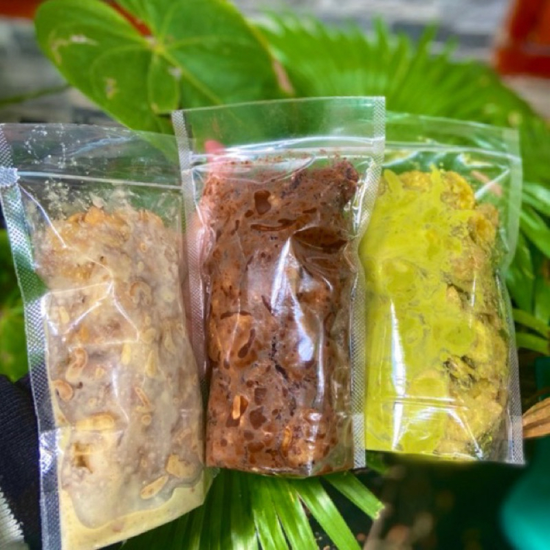 

Kripik pisang lumer renyah rasa coklat tiramisu dan greentea