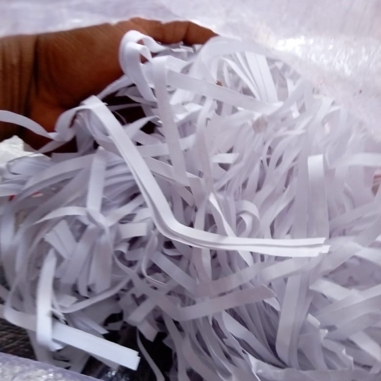 

Kerrtas Cacah Potongan Besar Untuk Hampers