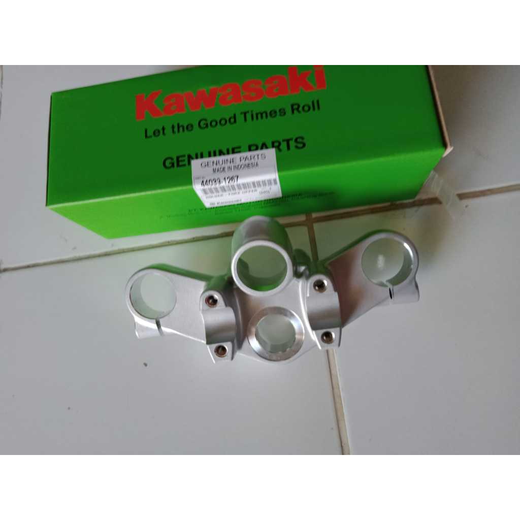 Segitiga Tengah Atas Kawasaki Ninja (44039-1267)