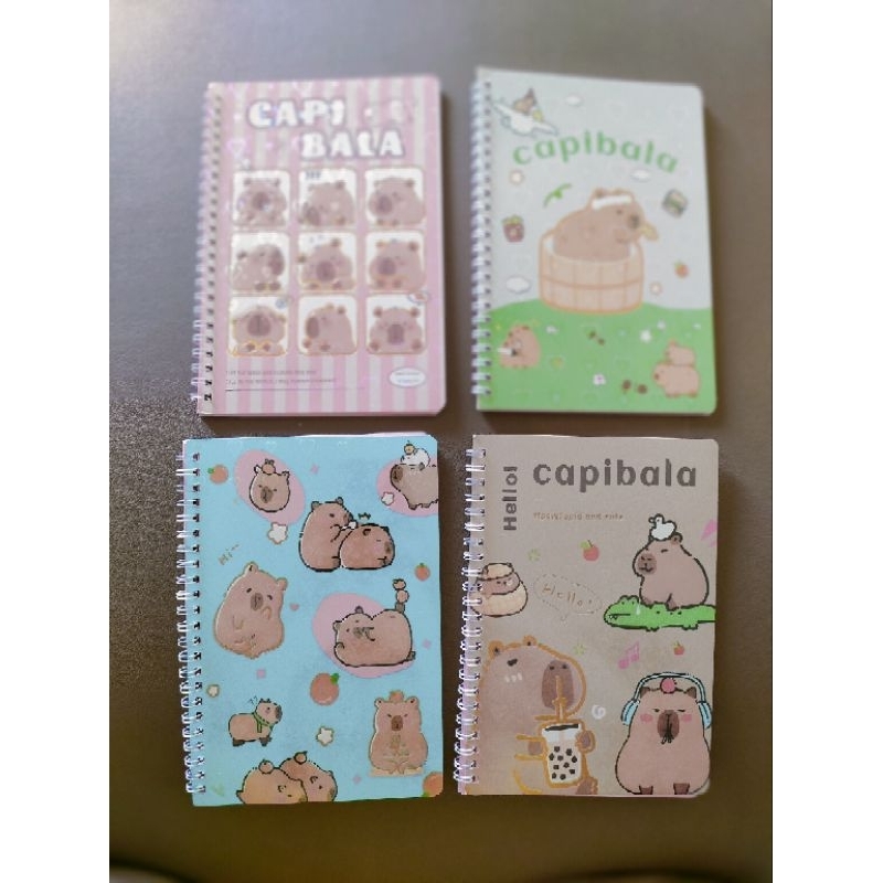 

Buku A5 Capybara hologram