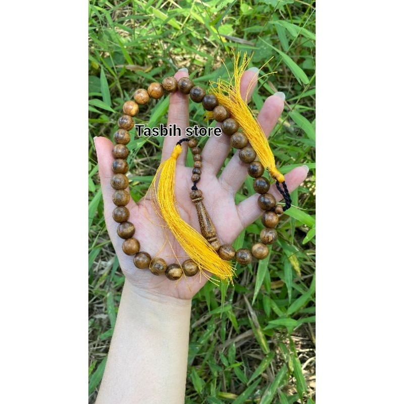 Tasbih gaharu 33 butir 10 mm tasbih gaharu 10 mm tasbih kayu gaharu wangi tasbih gaharu asli tasbih 