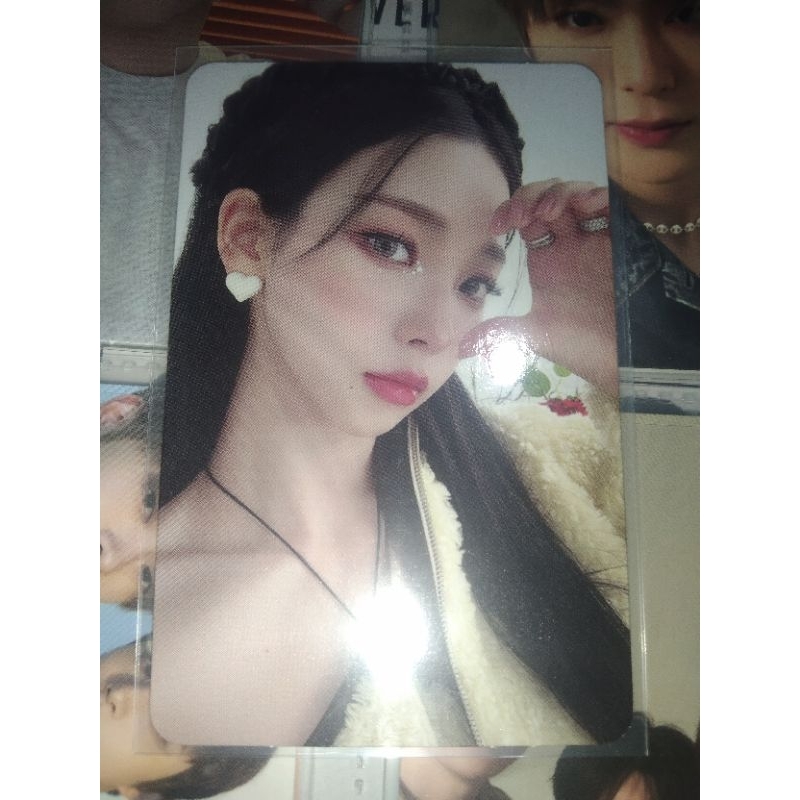 Pc only Karina SMCU Palace 2022 Welcome Kit