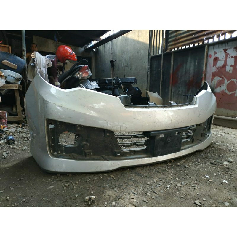 bumper depan serena Autech 2017