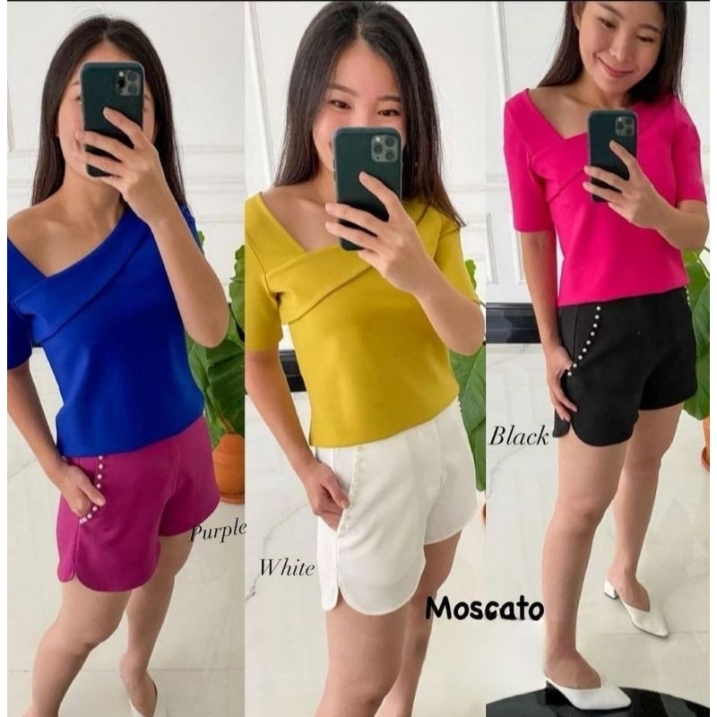 Kaos Asimetris Premium