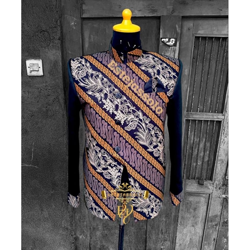 Basofi Kombinasi Batik