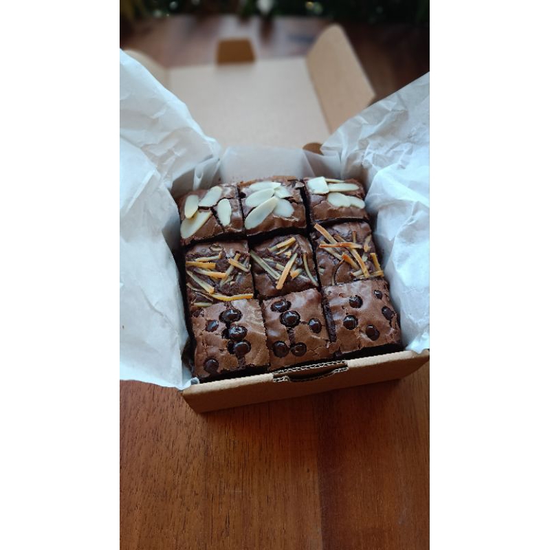 

Brownies mini size 10x10cm