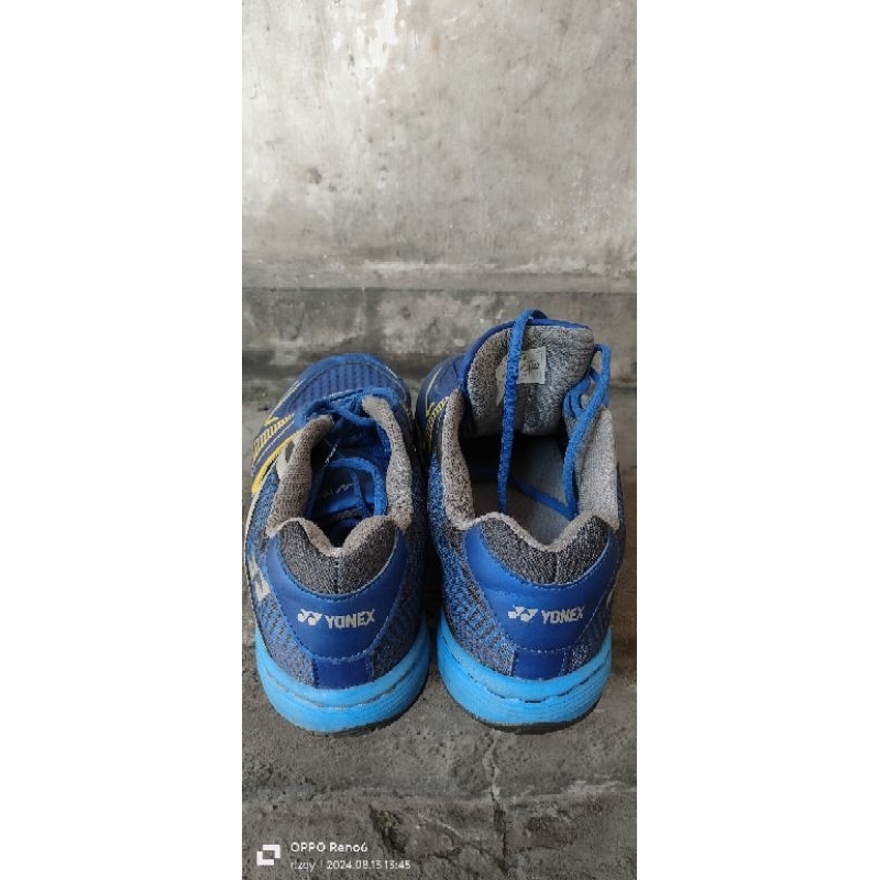 sepatu Yonex badminton original