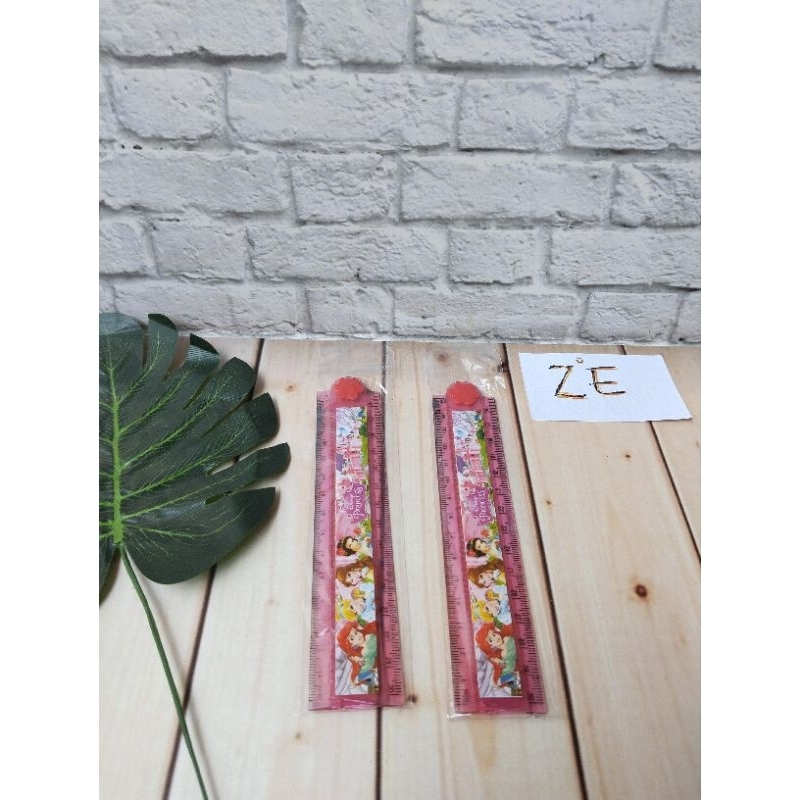 

1 Pcs Penggaris Lipat Motif Karakter