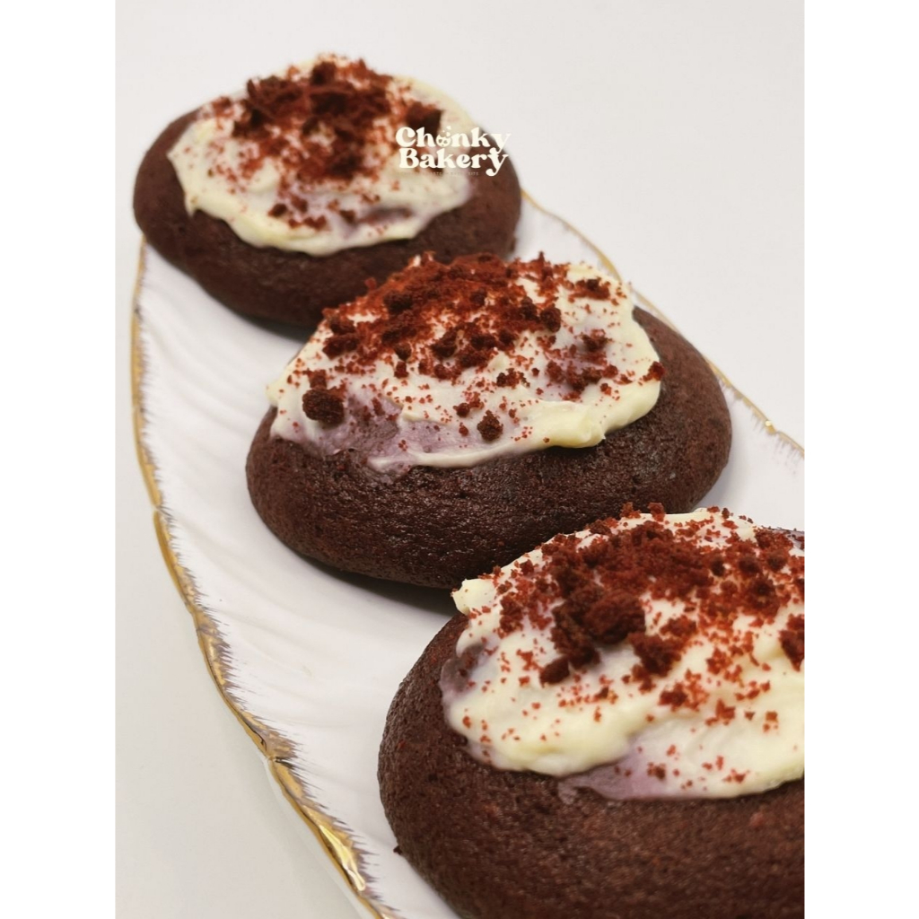 

Red Velvet Cookies - Cream Cheese