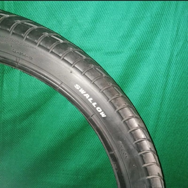 Ban Luar sepeda 20x2.30 SWALLOW Hitam