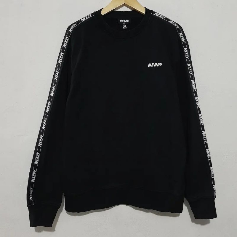 NERDY Thrift Crewneck  / Black  / Sweater / Secondbrand