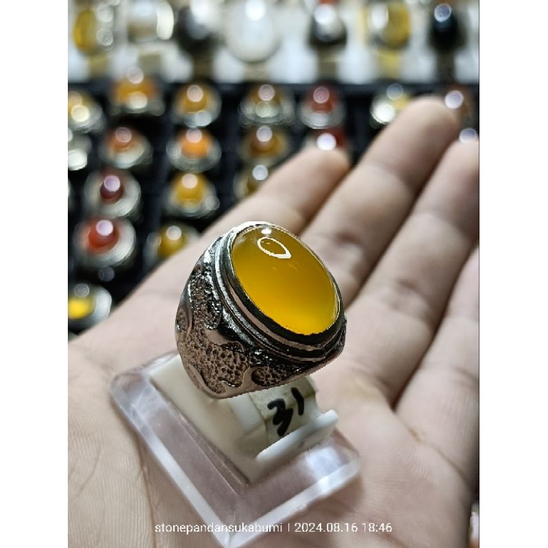 cincin batu akik cempaka kuning