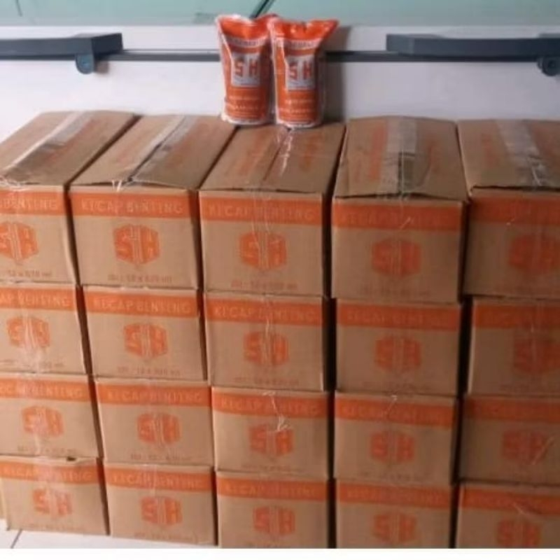 

SH Benteng Kecap Manis 620ML Kemasan Pouch - 1 Karton Isi 12