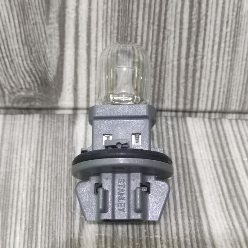 Socket Fitting Lampu Kabut Senja Belakang Toyota Fortuner VRZ Vios Original