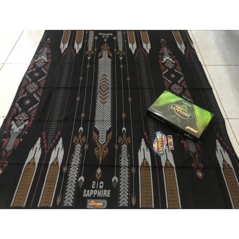 Sarung Tenun Sapphire// Motif Kembang SPK hitam