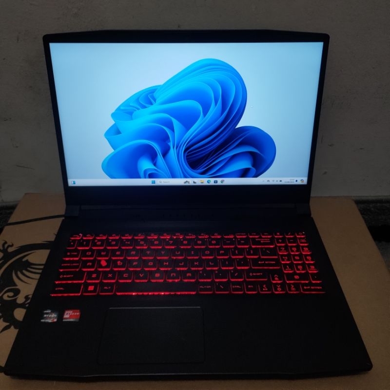 laptop gaming bekas preloved vga setara gtx 1650ti ( rx 5500m ) ryzen 5 5600h ram 16gb ssd 512gb msi