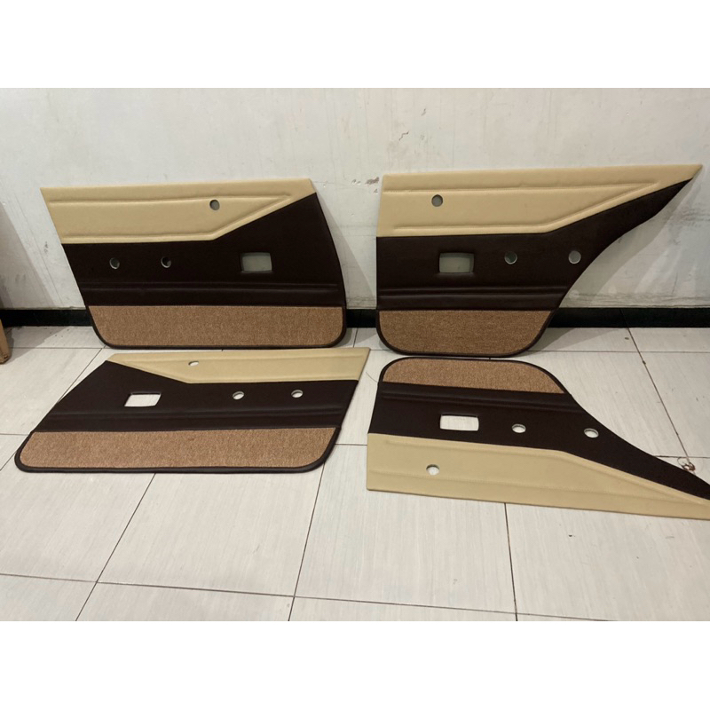 doortrim corolla dx thn 82-83