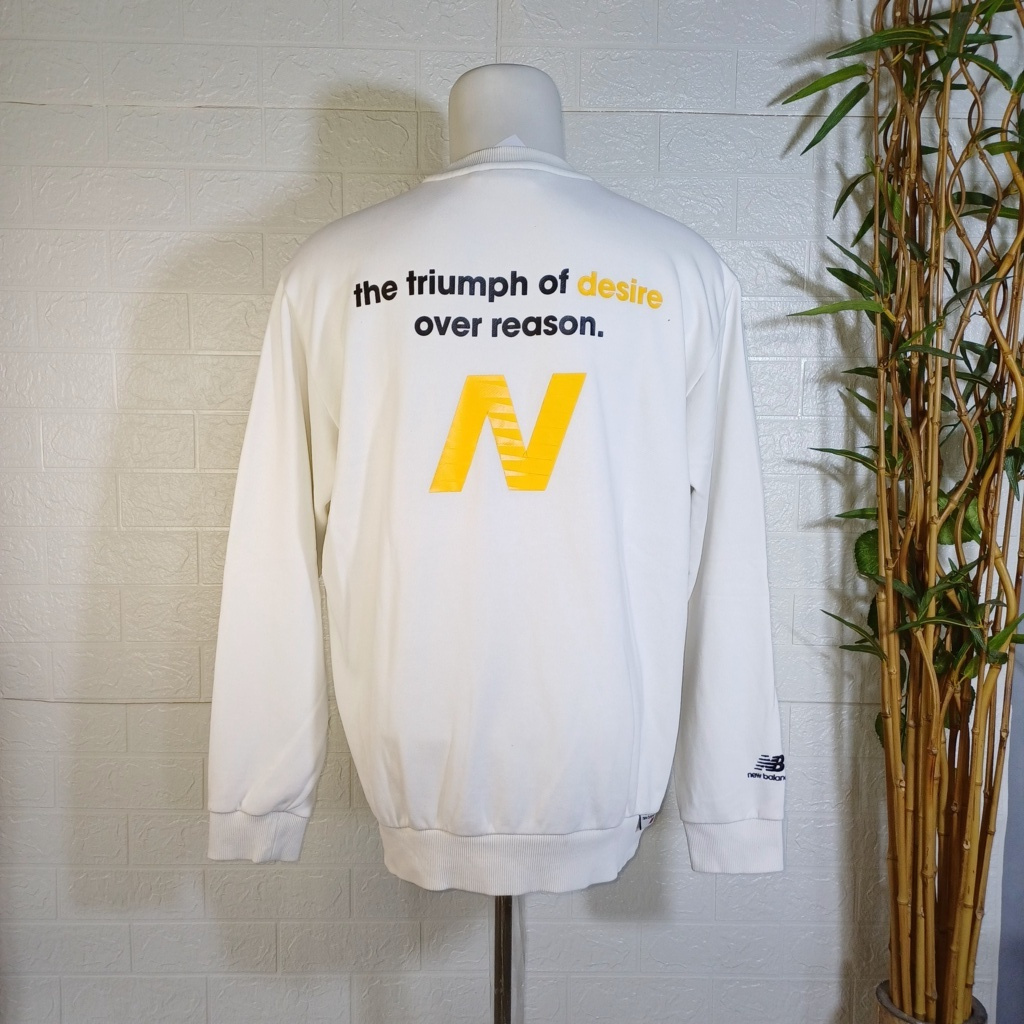 SWEATER CREWNECK NEW BALANCE ORIGINAL, SIZE M-L (SECOND BRANDED) PUTIH, CN0204