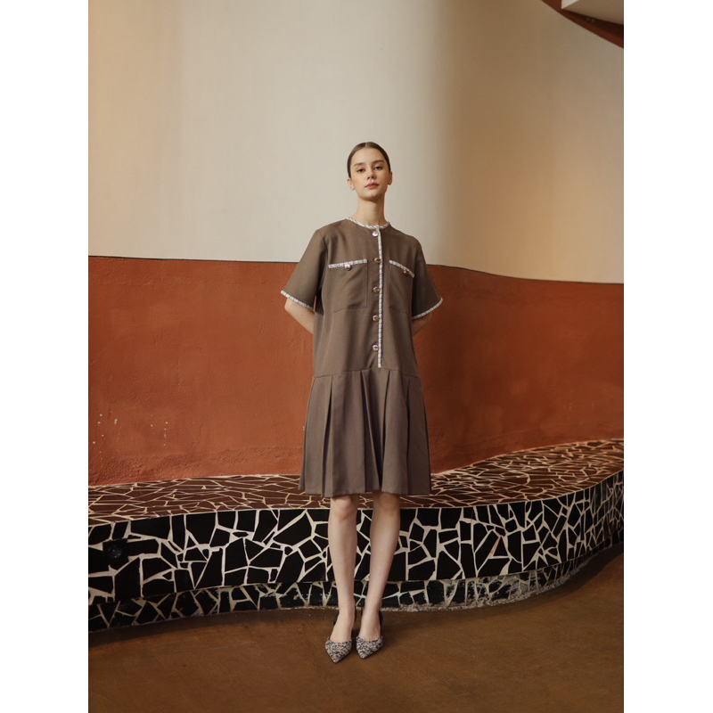 CMYK / DIONE DRESS IN OLIVE / Dress Wanita