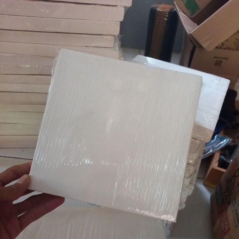 

kanvsa grosiran ukuran 20 x 20 / 10 pcs / 5 ps