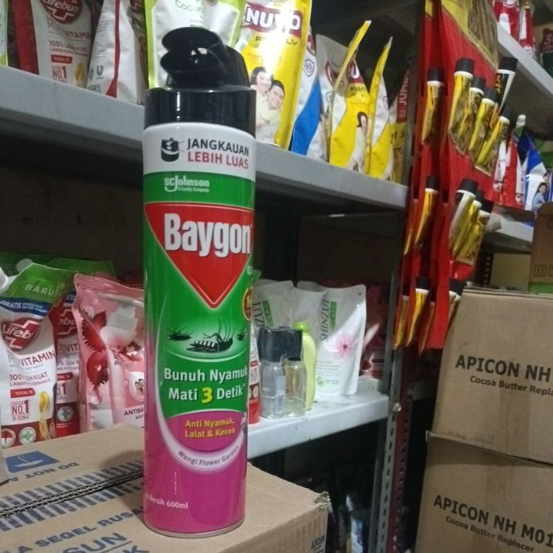 Baygon ScJohnson //baygon anti nyamuk dan kecoa  600ml.