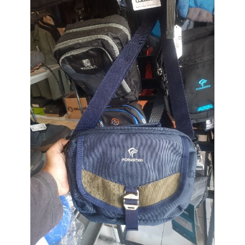 tas selempang forester