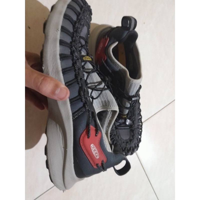 Sepatu Keen Second