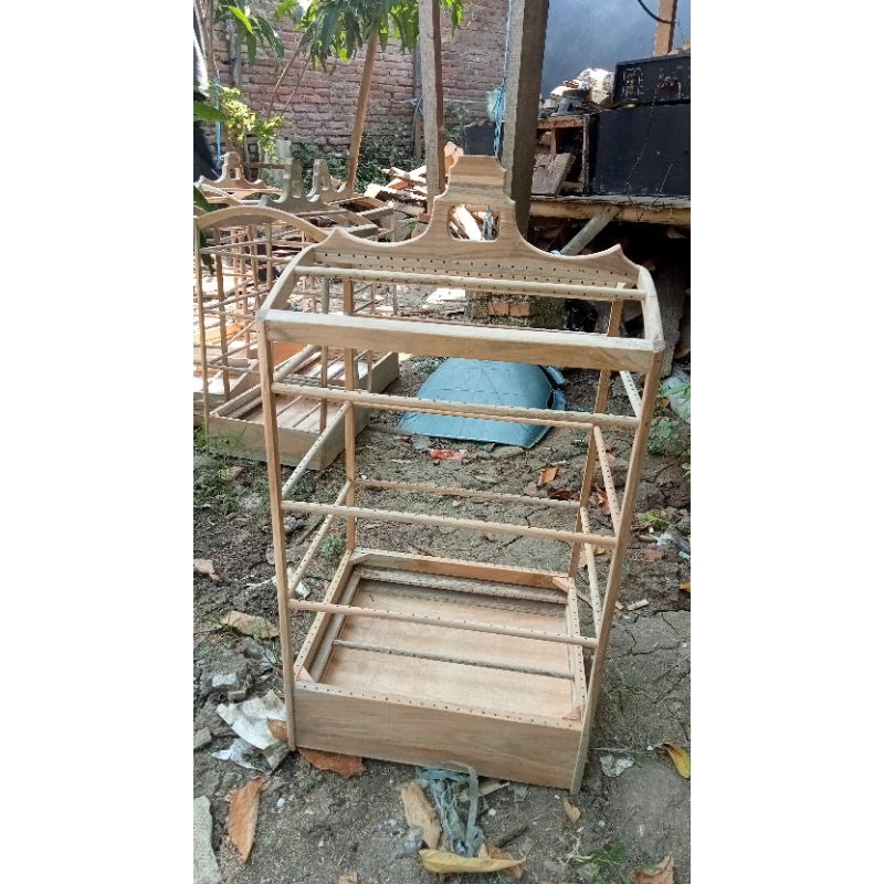 sangkar ambrukan no4