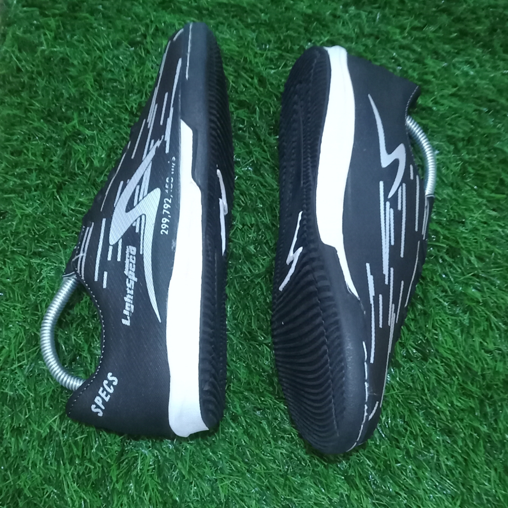 Sepatu Futsal Anak Sekolah Specs Lightspeed Reborn In Black White Size 33-44 Bisa COD