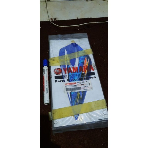 striping yamaha f1zr fizr fisr biru putih 2005 original sayap luar atas kiri