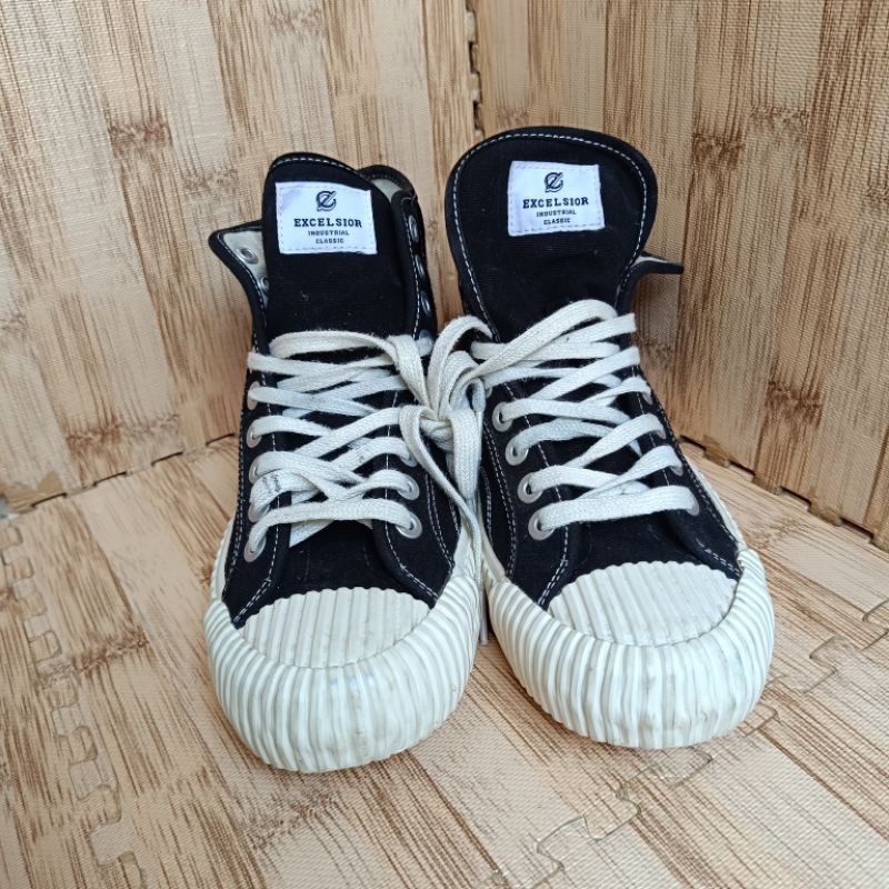 sepatu excelsior kondisi mulusss
