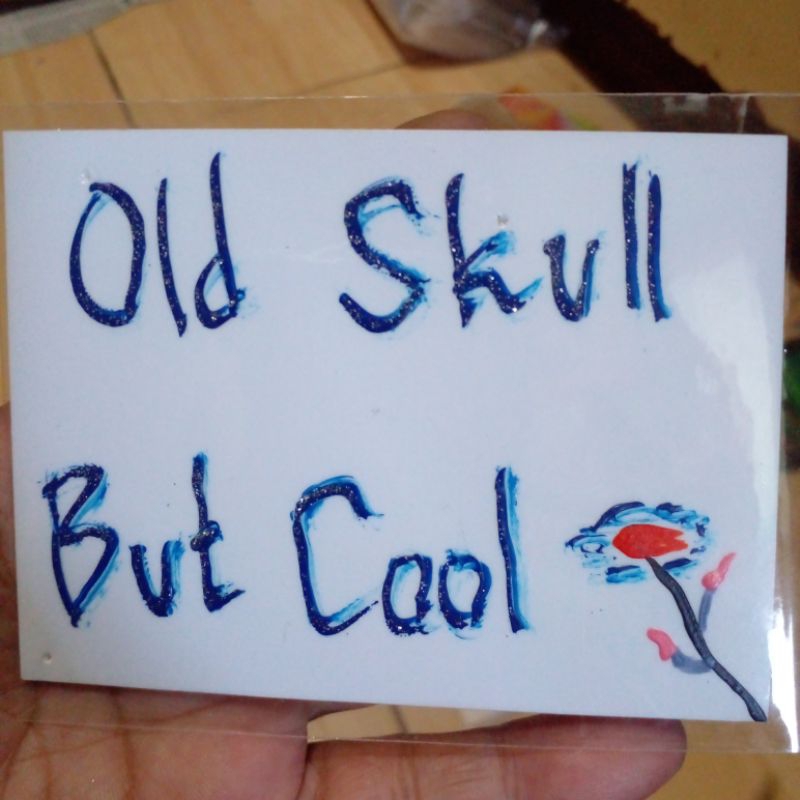 

British Sticker Timbul Glitter : Old Skull but Cool (tulisan di sticker tampak bersinar/ berkilau/ kelap- kelip karena ditaburi bubuk glitter)