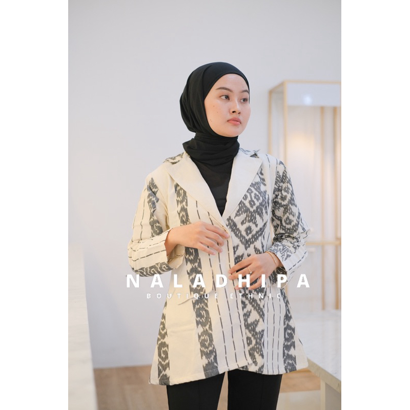 NALADHIPA Blazer Tenun (KALA Blazer) Blazer Tenun Wanita