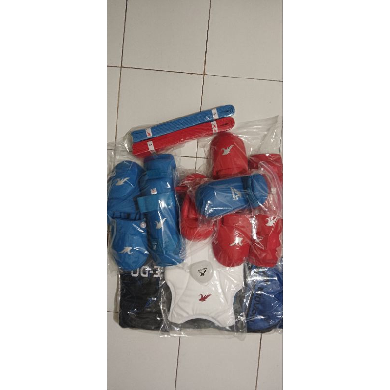 satu set full peralatan kumite muvon