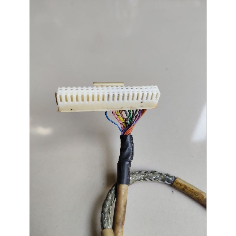 Plexsible LVBS TV LCD LED TCL 32 inch Tipe L32D10 original Normal siap rakit