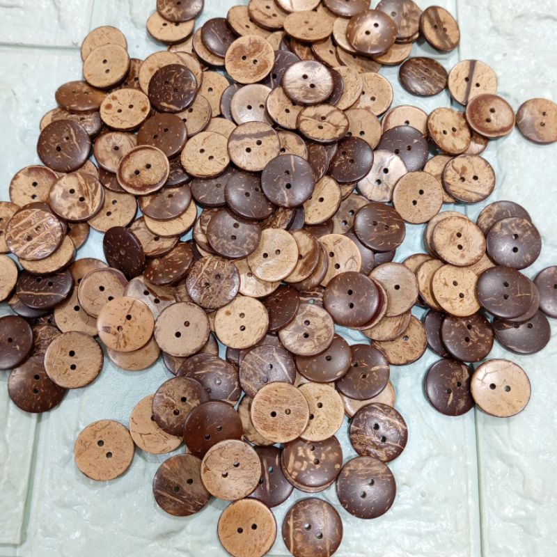 (200 pcs) kancing batok 32L | kancing kayu | kancing kayu ukuran 32L | kancing batok 2,5 cm