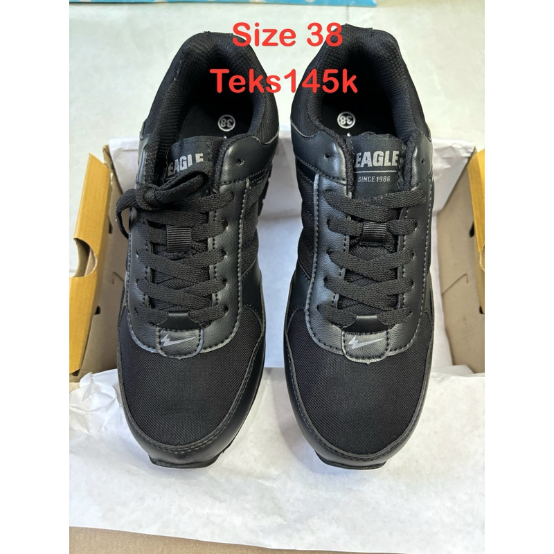 sepatu hitam eagle