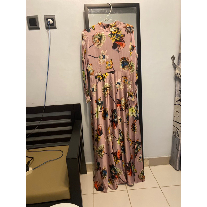 Dress Arniz - Preloved