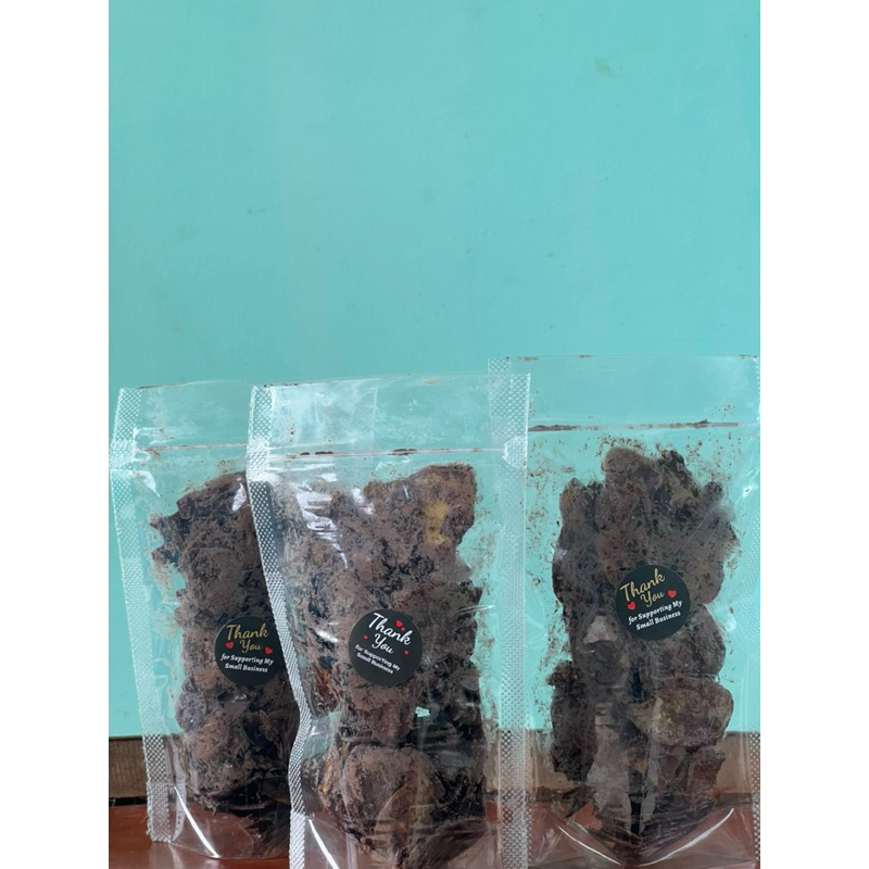 

keripikpisanglumerpouch