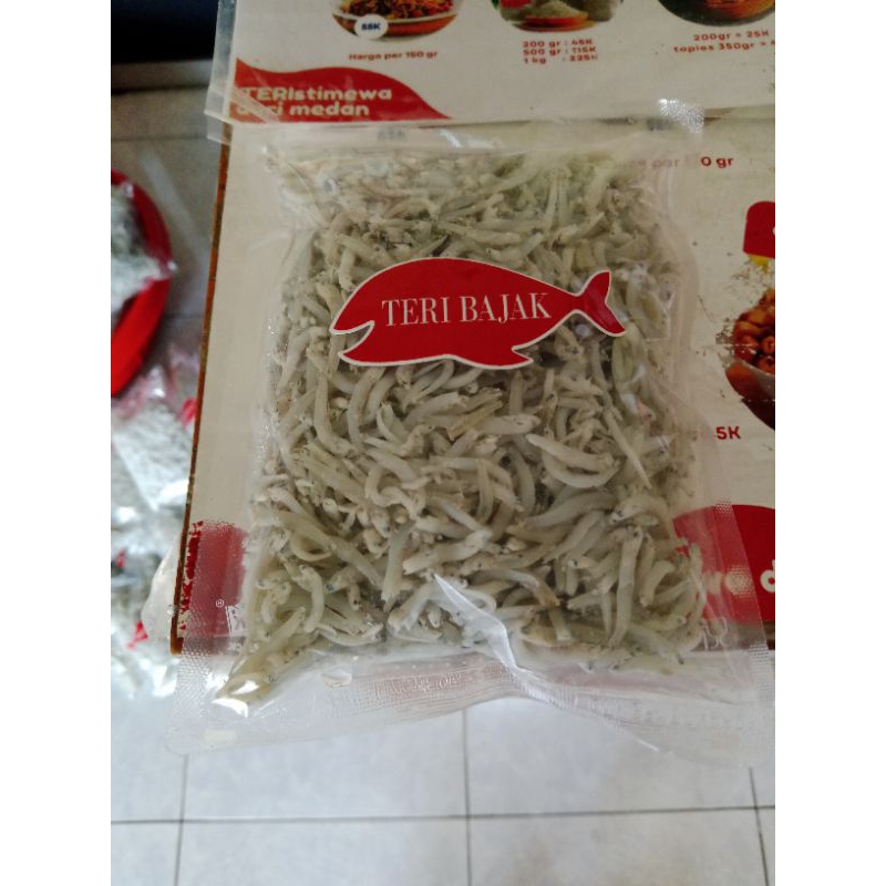 

TERI BAJAK MENTAH 200 gram