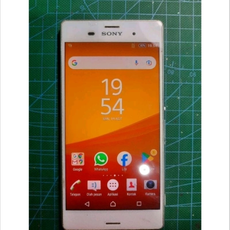 hp sony xperia D6603 second hp bekas sony xperia