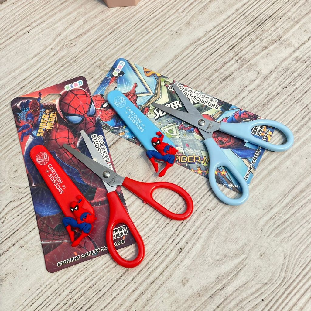 

Gunting Anak Kids Safety Scissors Karakter Spiderman dengan Cover Pelindung MN 1423 - Belajar Menggunting Aman Mainan Edukasi Ergonomic Potong Kertas