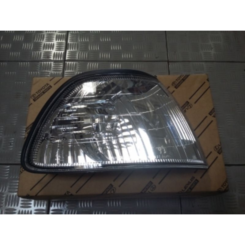 Lampu Sein Toyota Kijang Tahun 2002 Satu Set Kanan Dan Kiri ORIGINAL COPOTAN