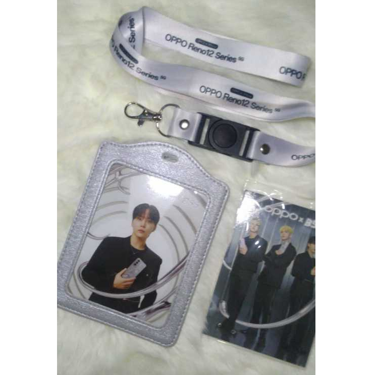 

Freebies/Goodies Seventeen BSS Seungkwan Dokyeom Hoshi Official Oppo (1 member Photocard, 1 group photocard, Card Holder, Lanyard)