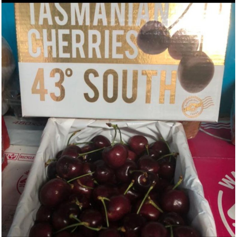 

Cherry Tasmanian Size 32-34 Berat 2kg /Box